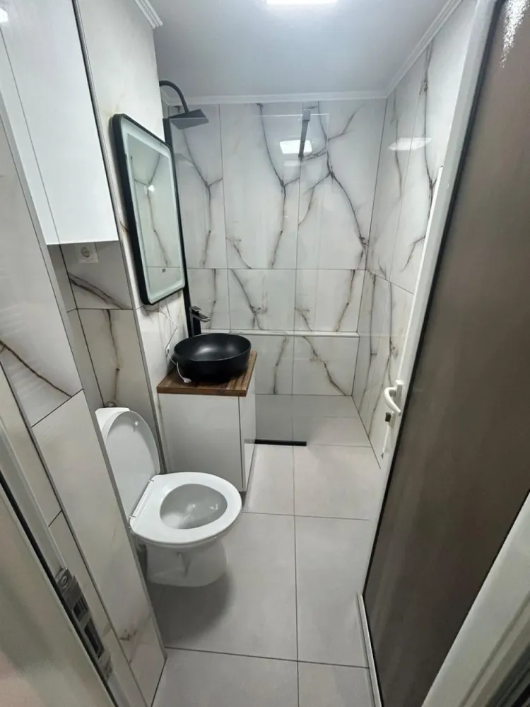 ageuropa.ro vinde apt. 4 cam. 78mp la etajul 2 în Micro 16.