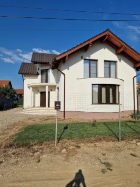 Casă de vanzare în Paulesti Satu Mare