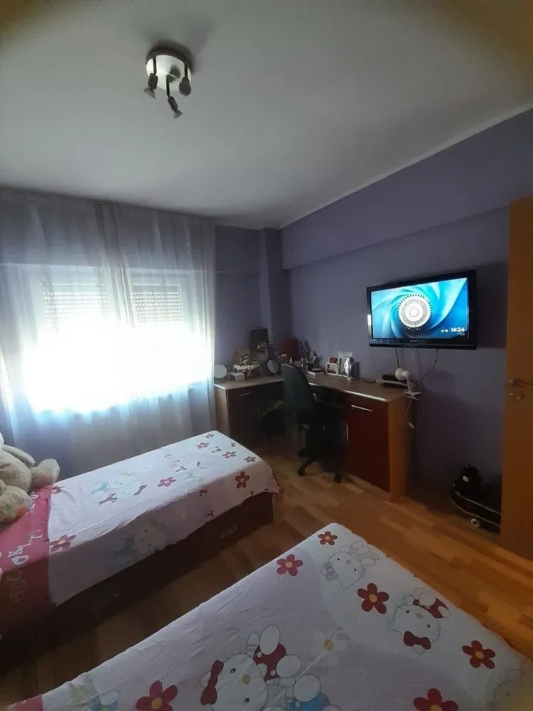 Văd apartament 2 camere