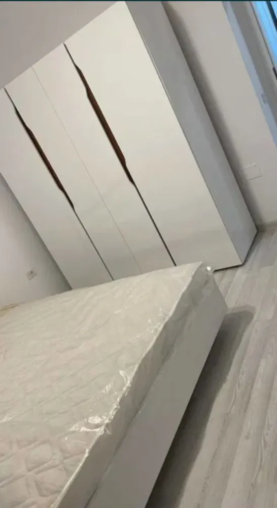 Ap. 2 cam. dec. de inchiriat Et. 4/8 Bloc Nou Kristal Metalurgiei