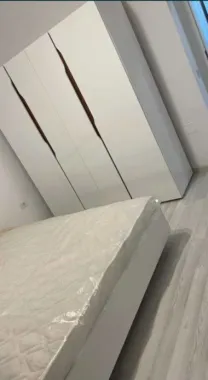 Ap. 2 cam. dec. de inchiriat Et. 4/8 Bloc Nou Kristal Metalurgiei