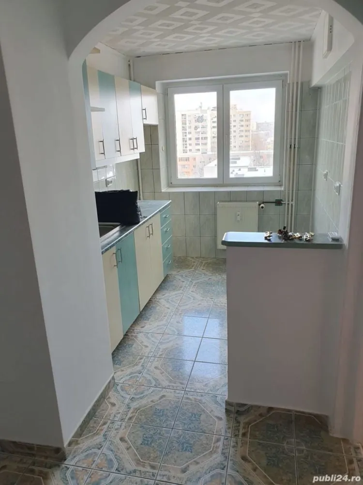 Proprietar ofer spre INCHIRIERE un apartament 2 camere , pe Bulevardul Nicolae Grigorescu. - Apartamentul are o suprafata de 50 mp si se afla la ETAJUL 8 intr-un bloc amvelopat cu regim de inaltime P + 10. Apartamentul este nemobilat.Acces la mijloace de transport , Metrou, Stb . Parc IOR, Biserica, Scoala, gradinita, Piata la 5 min Este de preferat pentru un cuplu familie , care este in cautarea unui apartament pe perioada indelungata (12 luni) Nr. camere: 2 Suprafaţă utilă: 50.44 mp Suprafaţă construită: 50.44 mp Compartimentare: circular Confort: 1 Etaj: Etaj 8 10 Nr. băi: 1 An construcţie: 1980 Structură rezistenţă: beton Tip imobil: bloc de apartamente Regim înălţime: P+10E Nr. locuri parcare: 0 Nr. balcoane: 1 Notițe Adaugă comentariu UTILITĂȚI Utilitati generale: Curent, Apa, Canalizare, Gaz, CATV Sistem incalzire: Termoficare, Calorifere,Apometre FINISAJE Ferestre cu geam termopan: PVC Usi interior: Celulare Usa intrare: Metal Podele: Gresie, Parchet Pereti: Faianta, Vopsea lavabila DOTĂRI Bucatarie: Mobilata Contorizare: Contor caldura ALTE DETALII ZONĂ Amenajare strazi: Asfaltate, Betonate Iluminat stradal Mijloace de transport in comun ALTE DETALII PREŢ 360 Euro luna +Garantie 360 euro contract Minim 1 an ( daca se pleaca mai devreme se pierde garantia ) DISPONIBILITATE PROPRIETATE imediat