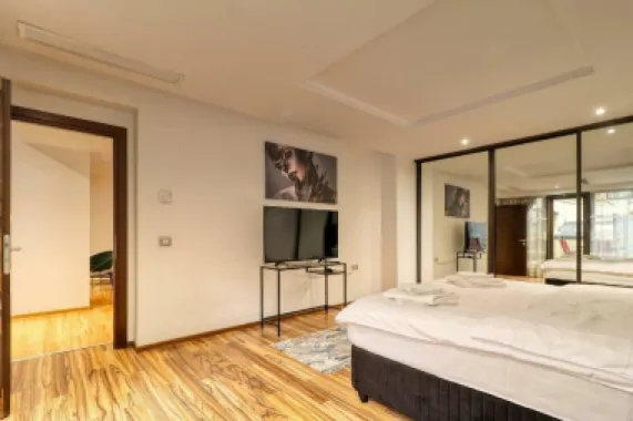 Apartament de lux cu 4 camere , lângă Parcul Herăstrău