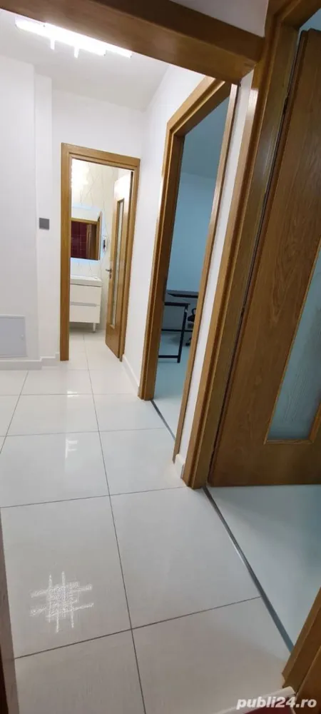 Spatiu de închiriat Bulevardul Constantin Brâncoveanu - Spatiu de închiriat la parter linga metrou. Este un apartament de 3 camere decomandat 2 bai cu centrala proprie are 82 mp utili renovat recent prima închiriere cu contract la ANAF pe termen foarte lung.1+1 chirie este de 1100 Laura