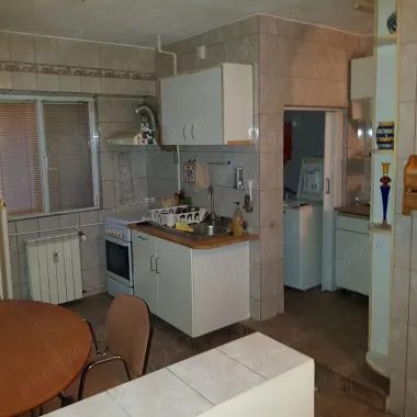 Apartament 3 camere Nerva Traian