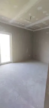 Casă nouă de vânzare