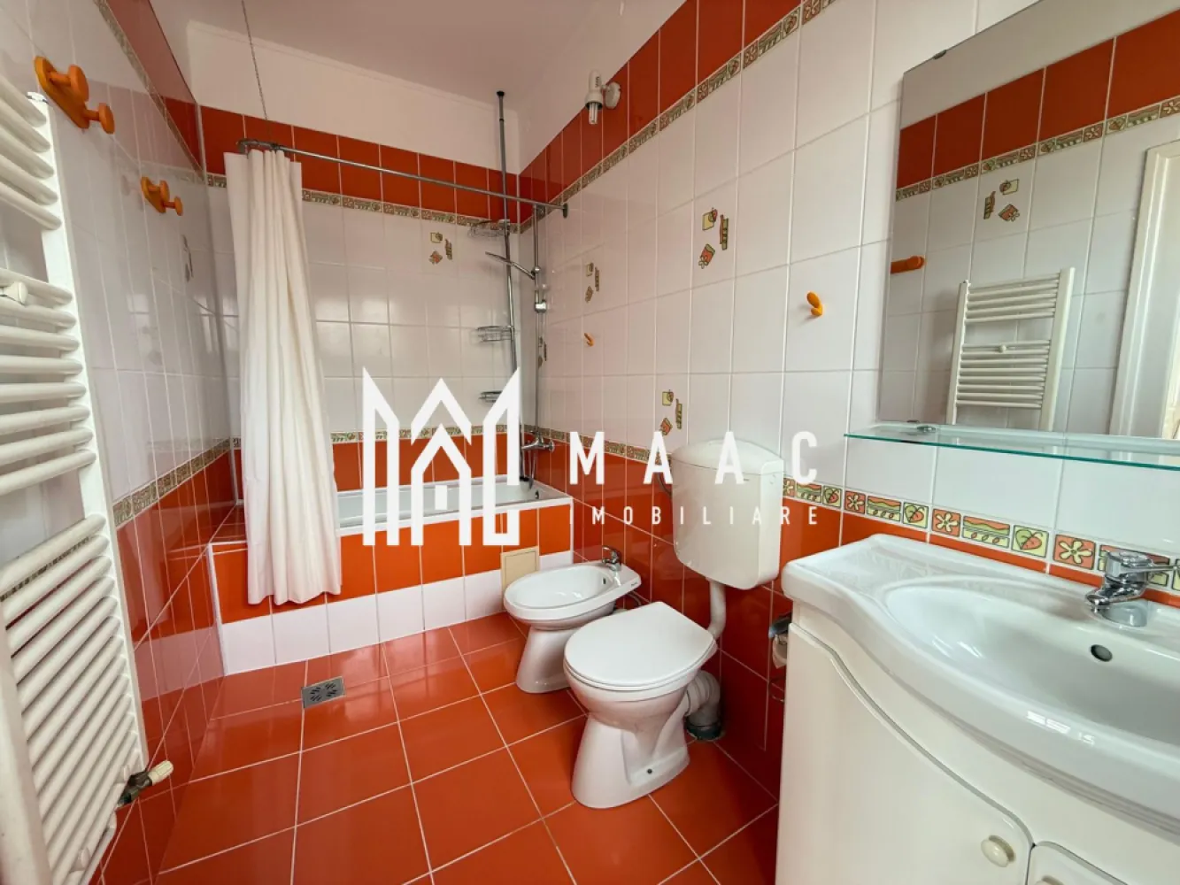 Penthouse 4 camere | Decomandat | Balcon | Zona Sub Arini