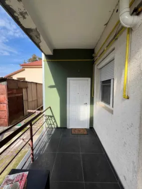 Vând apartament 2 camere, renovat - Cartierul Funcționarilor