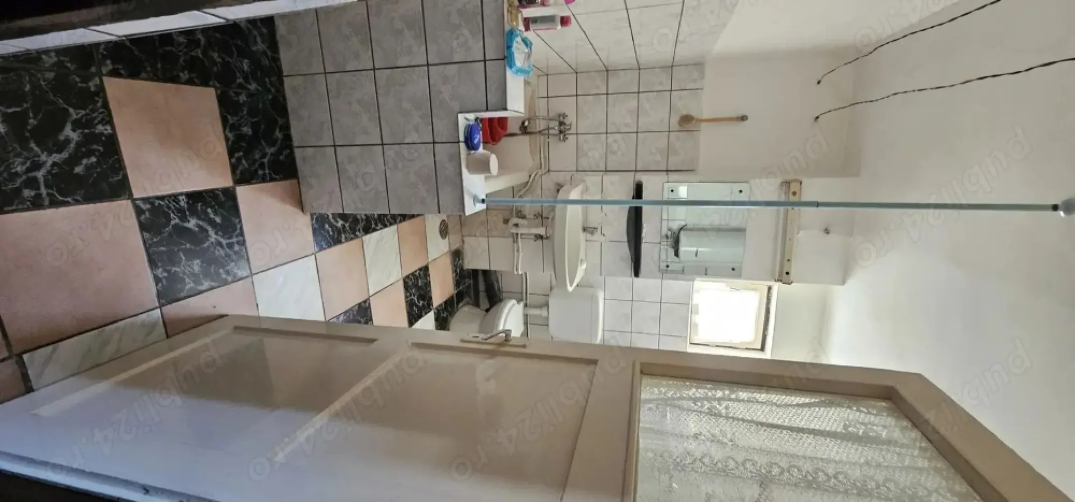 BRASADAS vinde ap 2 cam PARTER 14 Mai. - Agentia Imobiliara BRASADAS vinde apartament cu 2 camere, semidecomandat, parter inalt, geam la baie, balcon inchis. Www.brasadas.com.