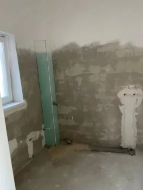 BRASADAS vinde penthouse 2 cam semifinisat-Smalard City.