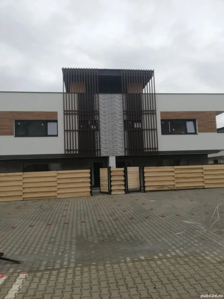 vând casa - vând parte din duplex floresti zona f buna, 147 mp +terasa de 70mp, curte parcare, Persoană fizică, nu se percepe TVA 199mii fără agenție