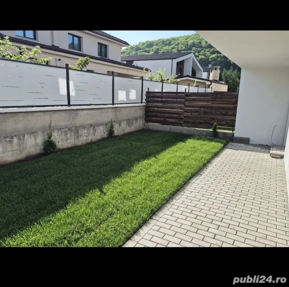vând casa - vând parte din duplex floresti zona f buna, 147 mp +terasa de 70mp, curte parcare, Persoană fizică, nu se percepe TVA 199mii fără agenție