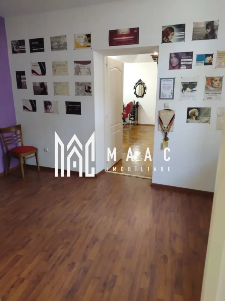 Apartament ultracentral | Destinatie comerciala si rezidentiala | 100 MPU | - Maac Imobiliare vă propune spre închiriere un apartament cu adevărat special, situat la etajul 1 al unei clădiri de patrimoniu, chiar pe prestigiosul bulevard pietonal Nicolae Bălcescu – una dintre cele mai circulate și apreciate zone ultracentrale ale orașului. Cu o compartimentare generoasă, apartamentul este compus din 3 camere și 2 băi, oferind un spațiu versatil și luminos, cu un aer rafinat. Ideal atât pentru rezidență, cât și pentru activități comerciale sau profesionale – cabinet notarial, firmă de avocatură, coafor, magazin de specialitate sau showroom – proprietatea beneficiază de dublă destinație: comercială și rezidențială. Un spațiu elegant, cu vizibilitate excelentă și o adresă de prestigiu – perfect pentru afacerea sau stilul tău de viață. Pentru mai multe detalii va rugam specificati telefonic ID: CP2729836 }}