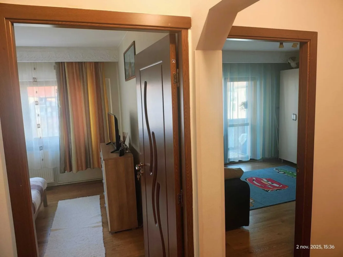 BRASADAS vinde ap 3 cam etaj 4/4 in Carpati 2. - Agentia Imobiliara BRASADAS vinde apartament in Carpați 2 la etajul 4/4. Liber de sarcini, 3 camere decomandate, 2 bai, 2 balcoane, geamuri termopan, beci. Se vinde complet mobilat si utilat. Www.brasadas.com.
