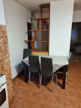 BRASADAS vinde ap 3 cam etaj 4/4 in Micro 17.