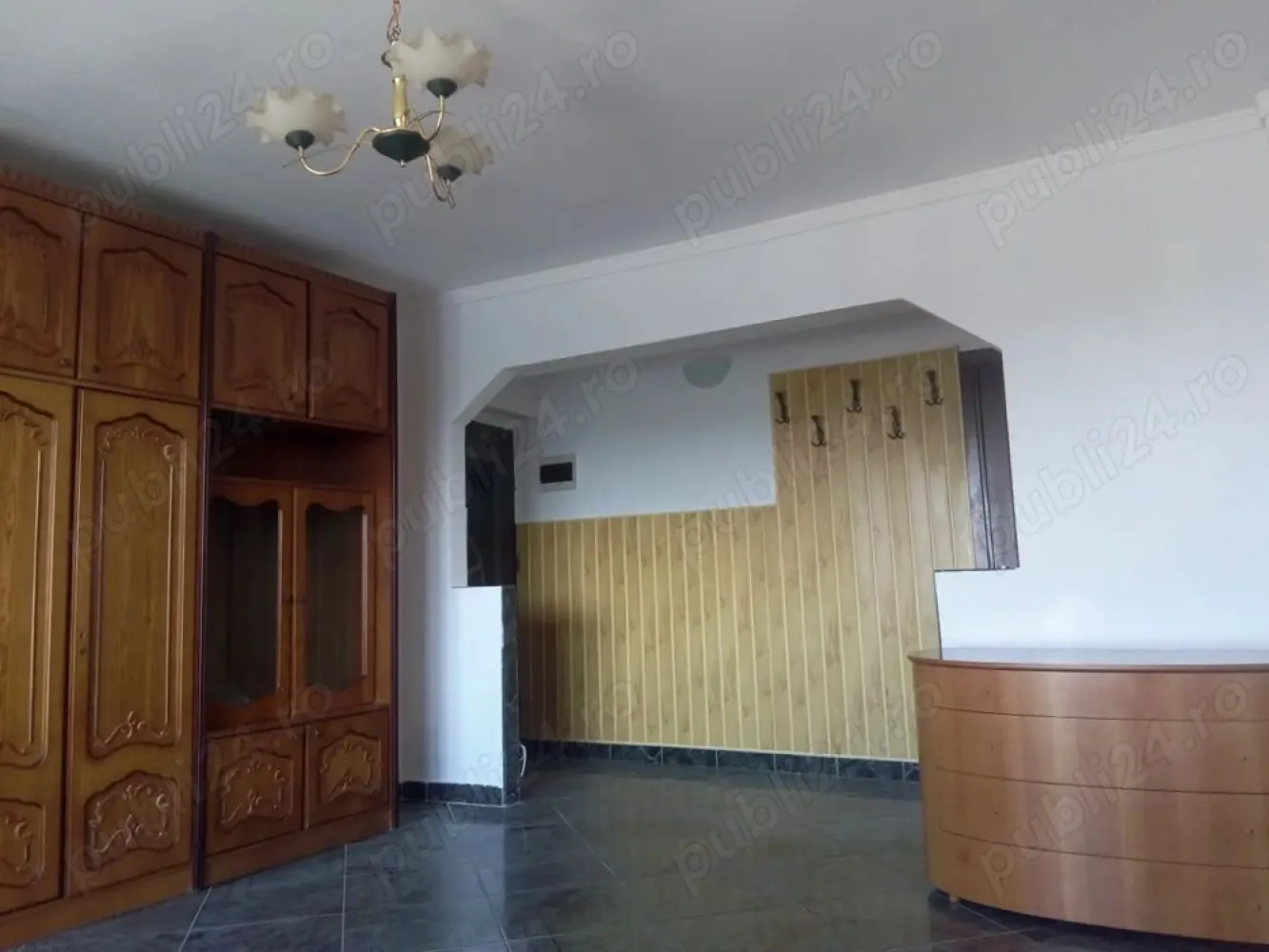 BRASADAS vinde ap 3 cam etaj 4/4 70mp Micro 16.