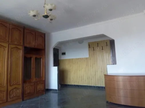 BRASADAS vinde ap 3 cam etaj 4/4 70mp Micro 16.