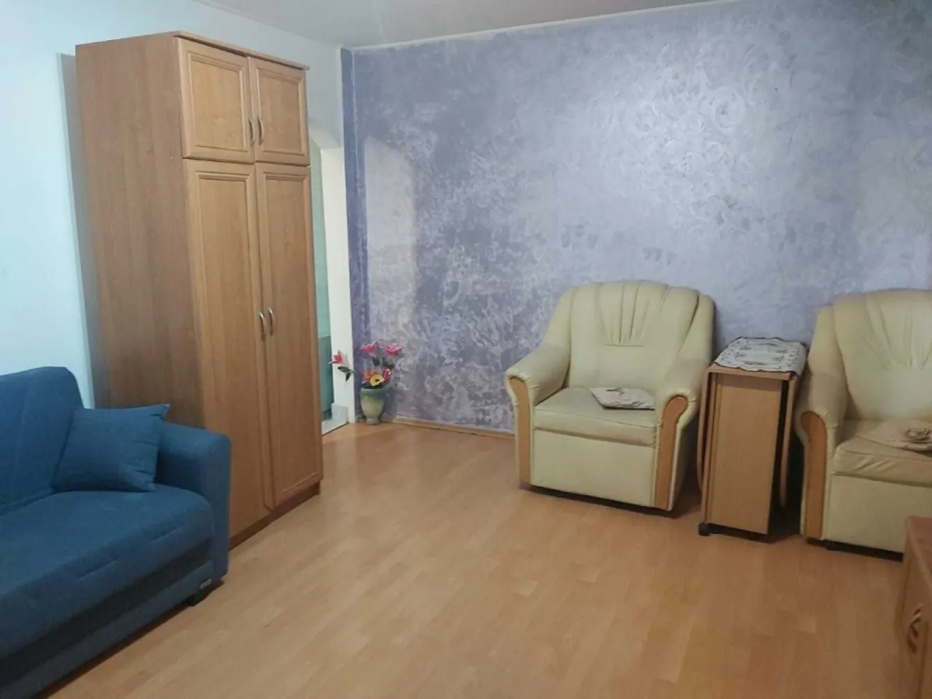 BRASADAS vinde ap 3 cam utilat etaj 2/4 Micro14 Prahova. - Agenția imobiliara BRASADAS vinde apartament cu 3 camere, mobilat complet si utilat 1 baie 1 bucatarie Se afla in cartierul Micro 14, pe Aleea Prahova, in apropriere de Mall, piata Somes, Synevo, scoala Mircea Eliade, parc de joaca pentru copiii, spital, Lidl, Carrefour si multe alte beneficii la o distanta foarte scurta. Www.brasadas.com.