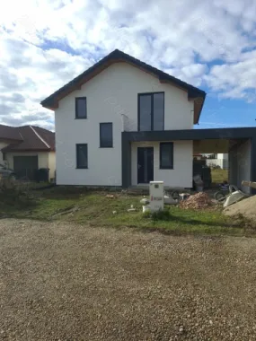 Vand casa tip P+M Martinesti