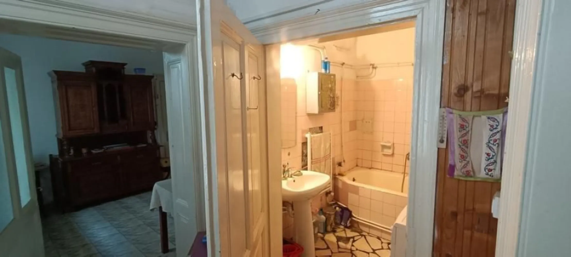 Apartament ultracentral de 100m2 de vânzare