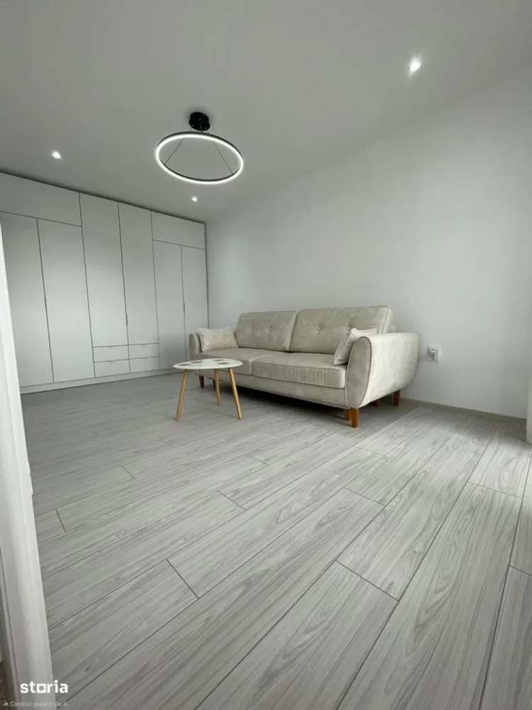 Garsonieră zona The Office/Farmec-Renovata integral