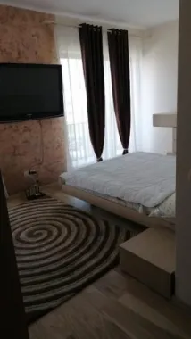 BRASADAS vinde 1/2 duplex în cartierul Europa.
