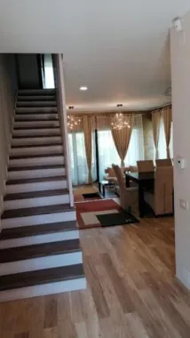 BRASADAS vinde 1/2 duplex în cartierul Europa.
