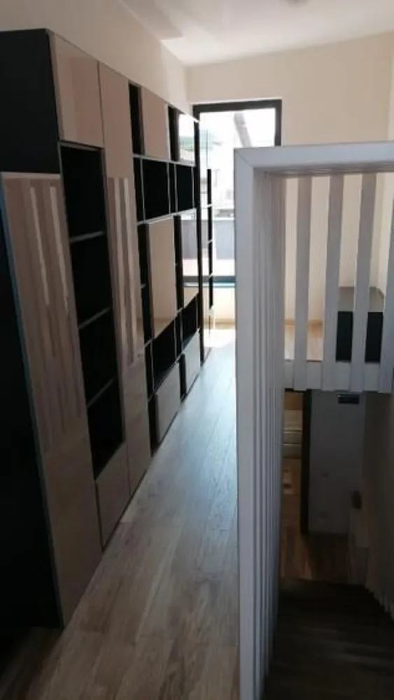 BRASADAS vinde 1/2 duplex în cartierul Europa.