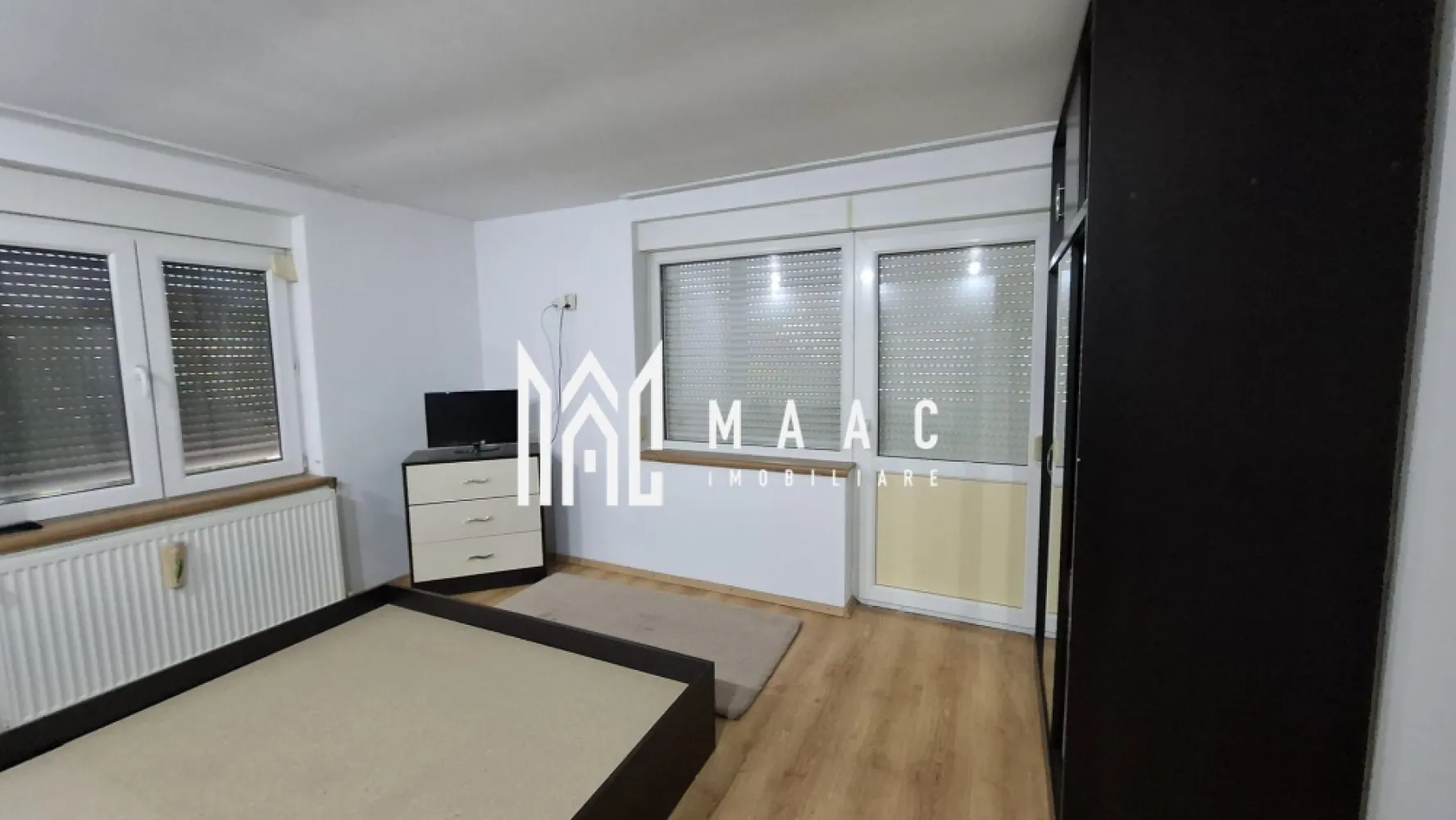 Casa 8 camere | 308mpu | 2 Apartamente | Selimbar