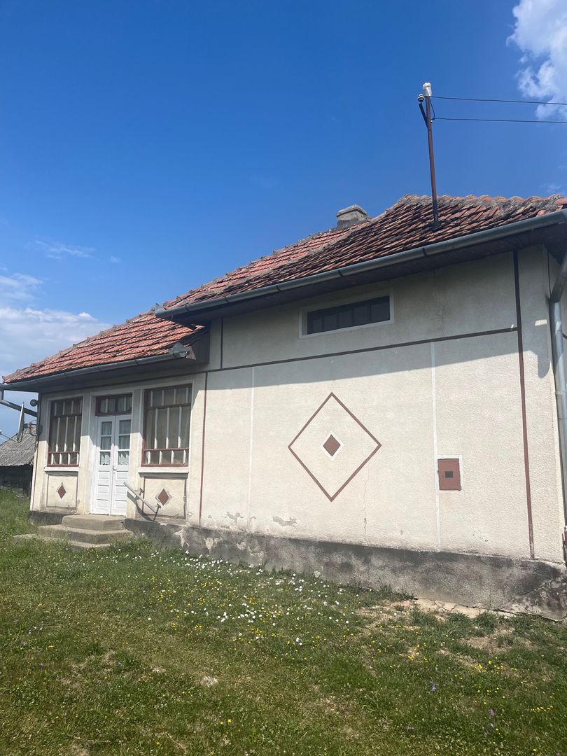 Casă de vânzare localitatea Măriuș