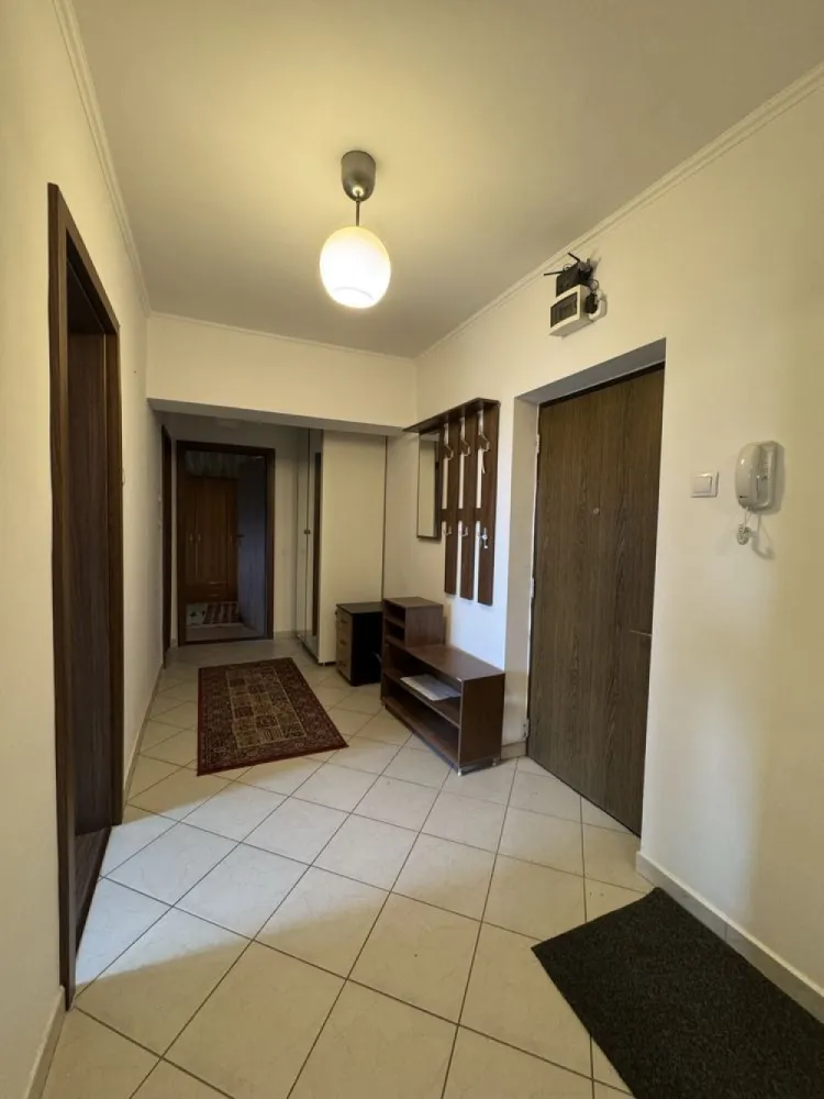 BRASADAS închiriază ap 2 cam PET FRIENDLY Bd Libertății. - Agenția imobiliara BRASADAS închiriază apartament cu 2 camere in întregime mobilat Bd. Libertății cu vedere larga spre parcul Izvor. 1 dormitor, 1 living, 1 hol larg , baie cu cadă., bucatarie. Decomandat . Aer conditionat in living. Etaj 5. Minim 1 an . Electricitate, internet, întreținere separat lunar plătite de cel care închiriază. 1 luna chirie , 2 luni garanție. Se poate inchiria din 1 septembrie 2025 pe baza de contract minim 1 an .