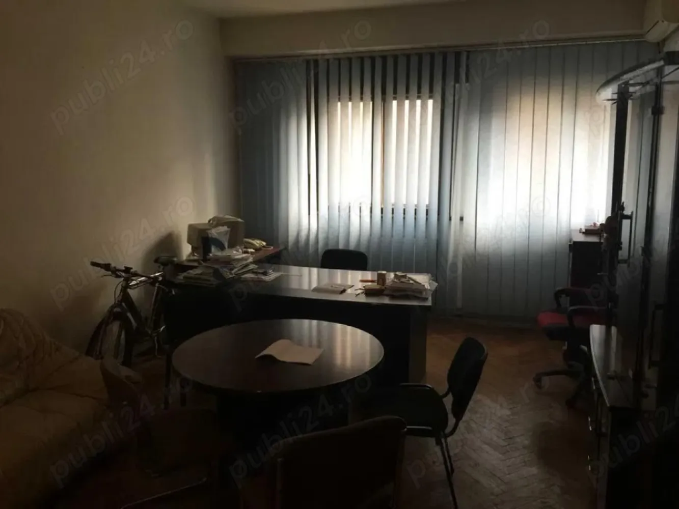 BRASADAS închiriaza 2 cam Smardan - Unirii - Birou - Locuit. - Agenția imobiliara BRASADAS închiriază apartament de 2 camere situat pe Str. Smardan din Centrul Vechi, Bucuresti Apartamentul este partial mobilat si utilat, Se percep 3 luni la inchiriere ( luna in curs, o luna avans, o luna garantie ) Pret negociabil la perioada mai mare de 12 luni 24 luni