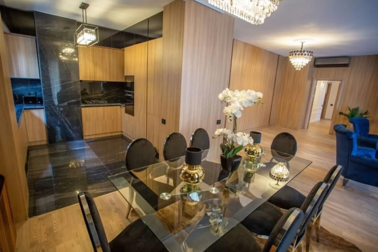 DE VANZARE AP 4 CAMERE LUX, NOU - Apartament Lux, NOU, DE VANZARE