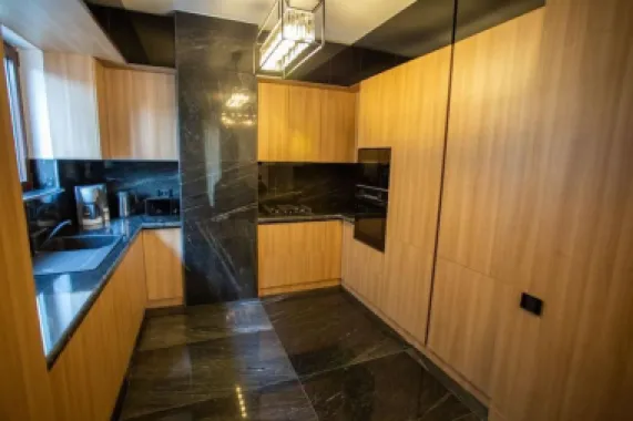 DE VANZARE AP 4 CAMERE LUX, NOU