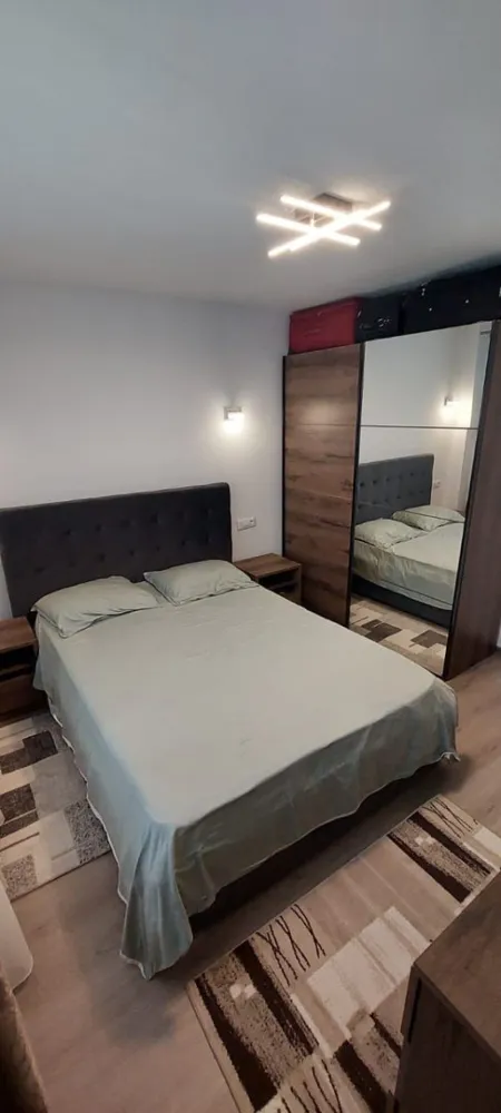 Bd. Unirii, 3 camere, 2 bai, centrala termica, parcare, lux