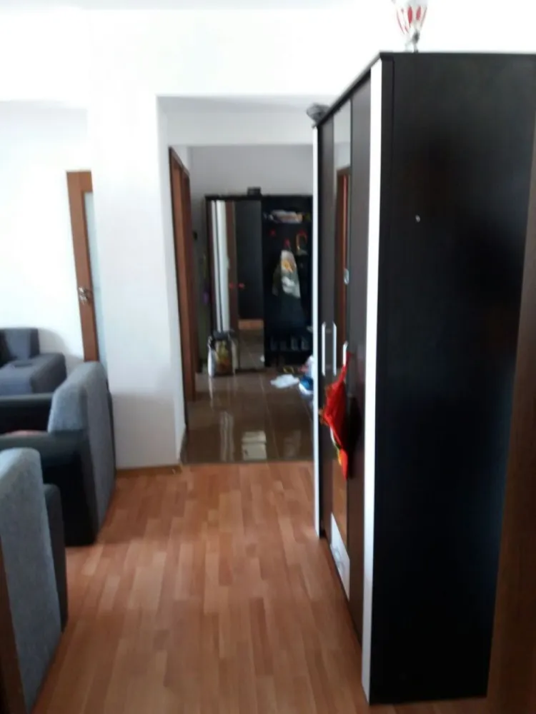 BRASADAS închiriază ap 2 cam decomandat Et 5/7 - Unirii. - Agenția imobiliara BRASADAS închiriază apartament cu 2 camere decomandate, etaj 5/7, zona Unirii, cu CENTRALA PROPRIE, AC, MOBILAT SI UTILAT COMPLET. EXCLUS ANIMALE! Plata: 1 luna în avans + 1 luna garanție.