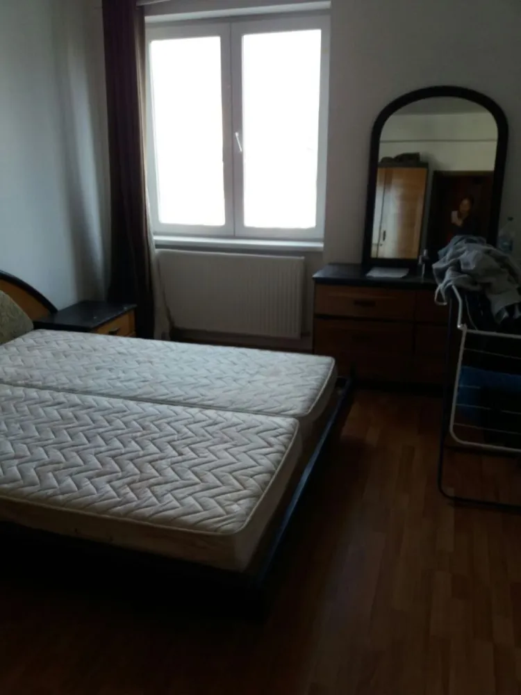 BRASADAS închiriază ap 2 cam decomandat Et 5/7 - Unirii.