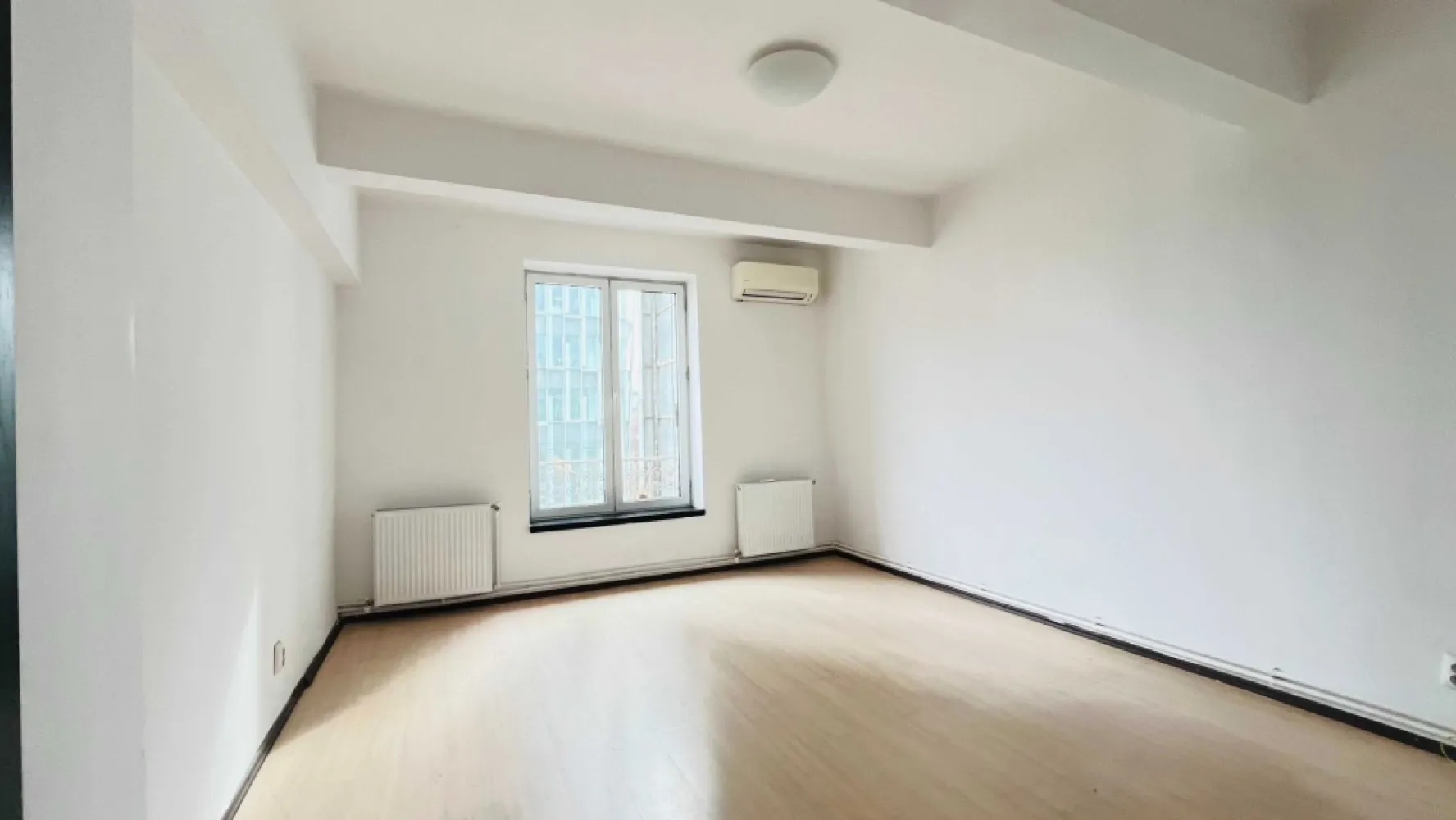 Apartament 2 camere Capitale