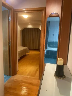 Închiriez apartament 2 camere aviatiei str,capalna nr 38, 650€