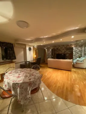 Închiriez apartament 2 camere aviatiei str,capalna nr 38, 650€