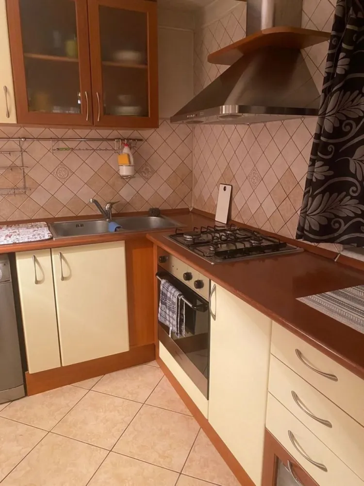 Închiriez apartament 2 camere aviatiei str,capalna nr 38, 650€ - Închiriez apartament 2 camere aviatiei str,capalna nr 38, (fără animale de companie) utilat complet este liber se pote întra când doriți.