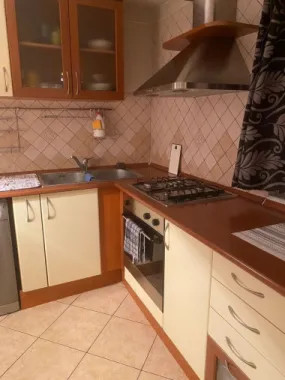 Închiriez apartament 2 camere aviatiei str,capalna nr 38, 650€