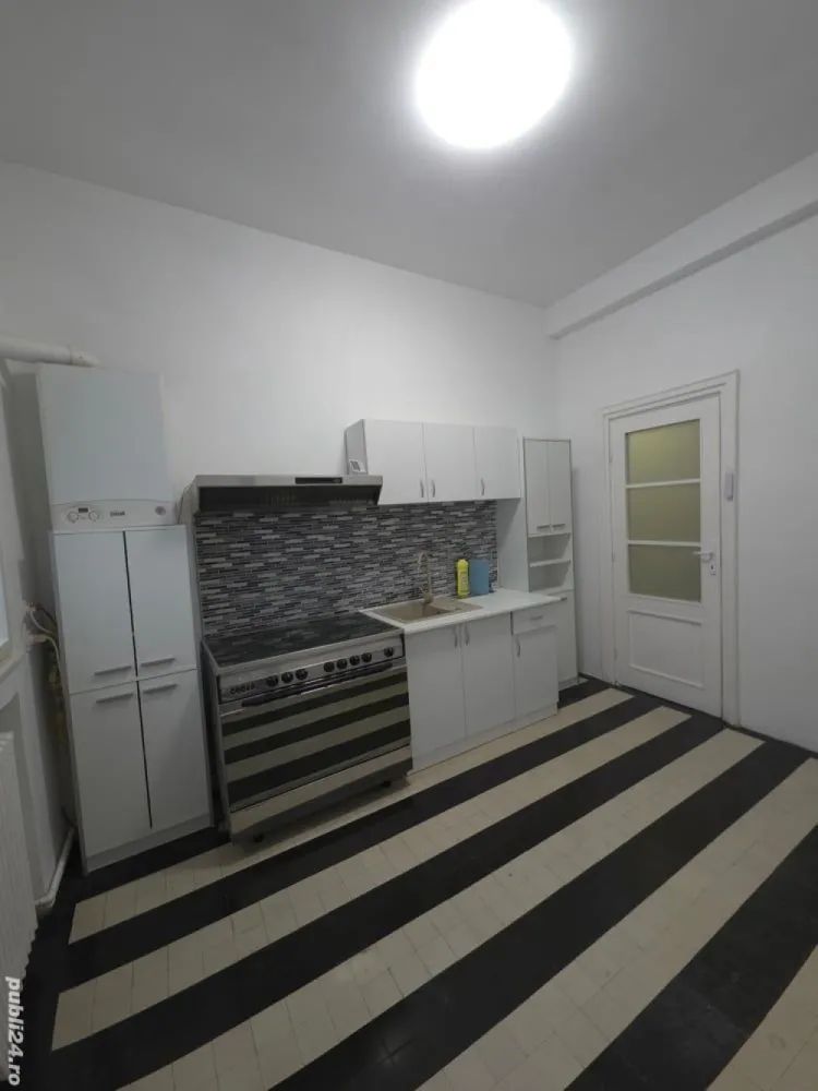 Apartament de închiriat persoana sau firma