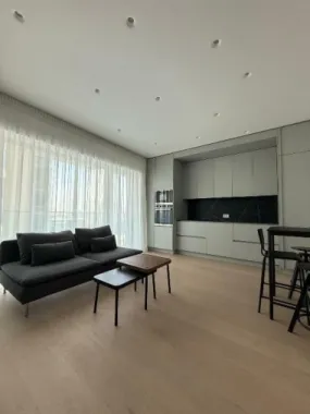 Închiriere apartament 2 camere cu vedere spectaculoasă la Sky Tower şi Promenada
