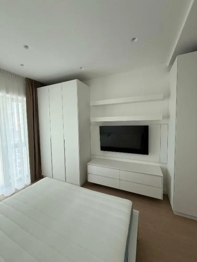 Închiriere apartament 2 camere cu vedere spectaculoasă la Sky Tower şi Promenada