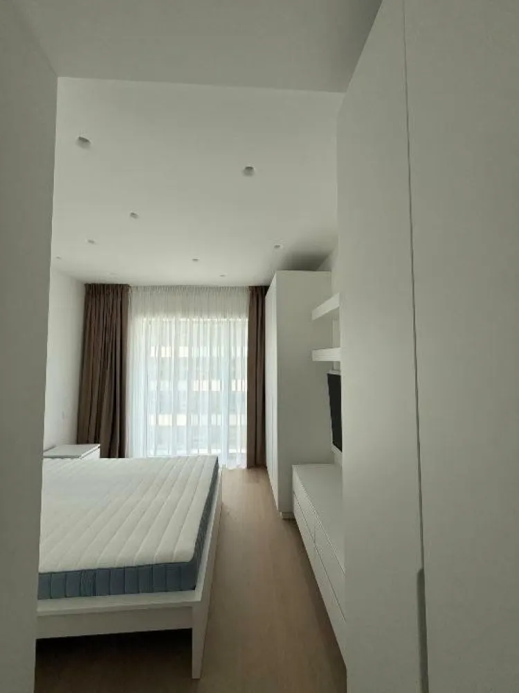 Închiriere apartament 2 camere cu vedere spectaculoasă la Sky Tower şi Promenada