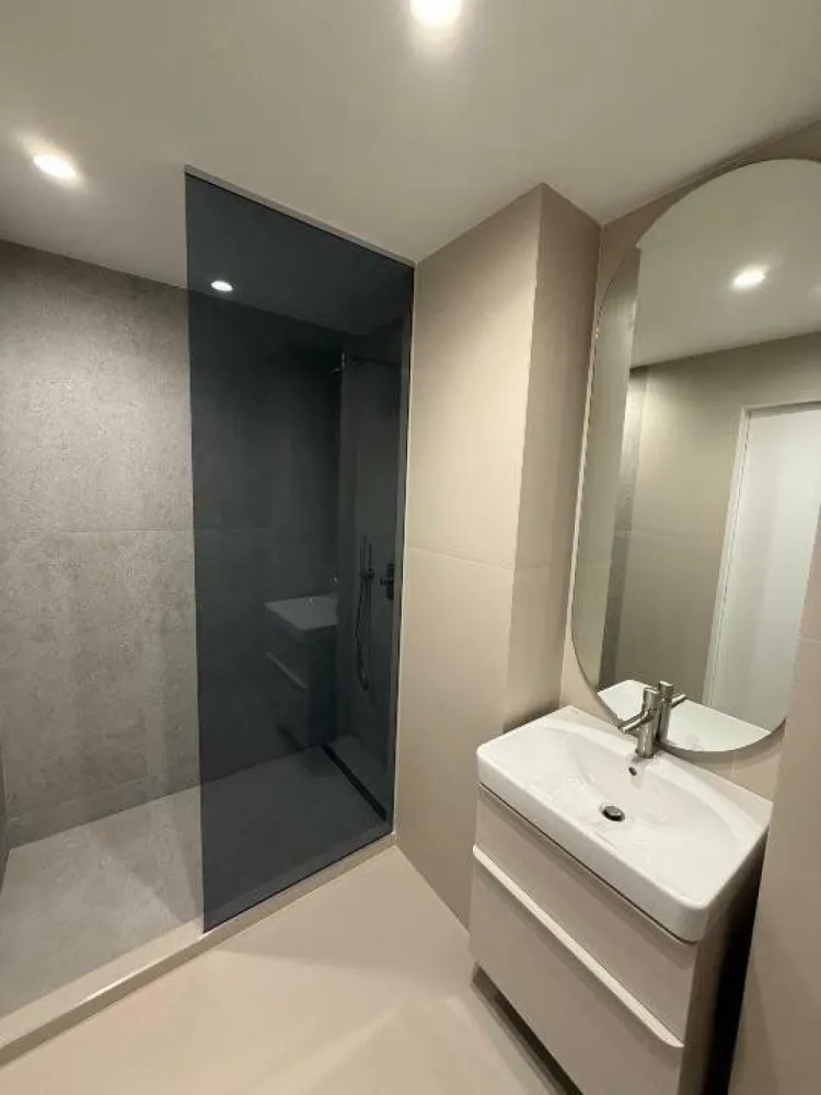 Închiriere apartament 2 camere cu vedere spectaculoasă la Sky Tower şi Promenada