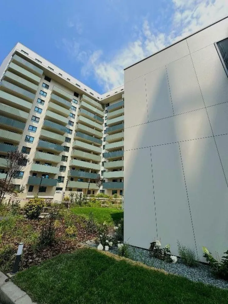 Închiriere apartament 2 camere cu vedere spectaculoasă la Sky Tower şi Promenada