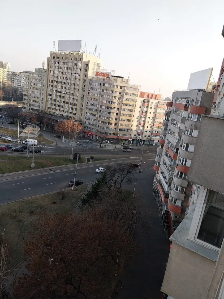 Proprietar Mosilor Obor metrou