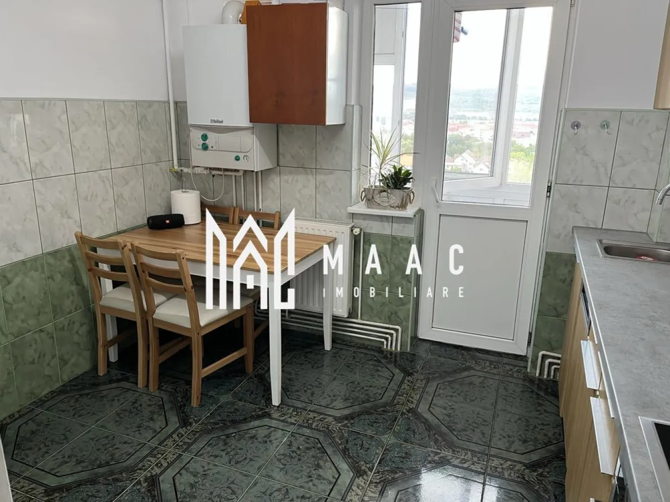 Apartament 3 Camere I Decomandat I Pivnita I Vasile Aaron